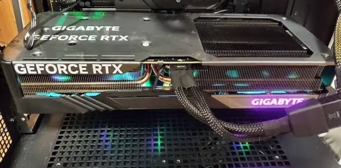 Placa de vídeo RTX 4070 ti 12gb Vram Gigabyte EAGLE.. leia o anúncio