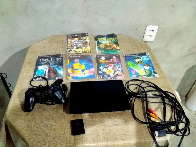 PS2 slim + controle + 6 jogos - muito conservado