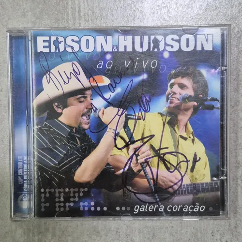 CD EDSON E HUDSON AUTOGRAFADO PELA DUPLA RARIDADE GALERA CORAÇÃO AO VIVO