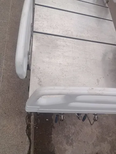 Cama hospitalar inox três manivelas