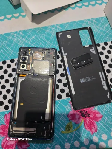 Galaxy S20 FE com Bateria Estufada