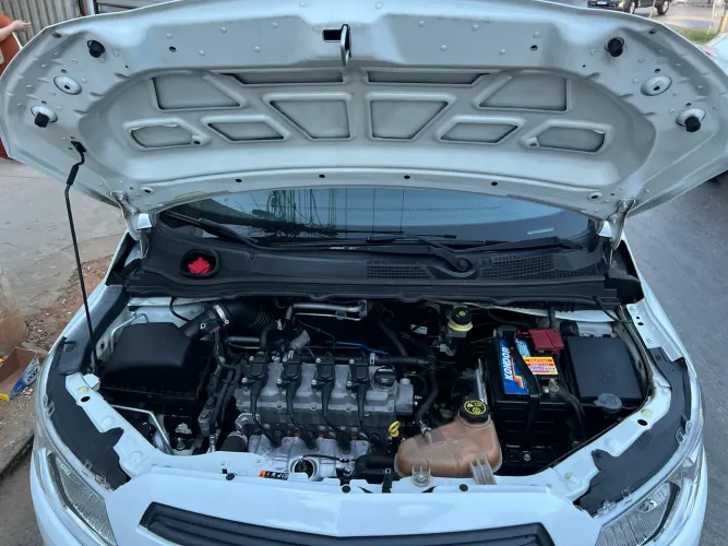 Chevrolet Onix JOY Hatch 1.0 8V Flex Mec. 4P 2018