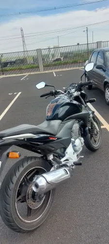 Moto muito boa, sem detalhes