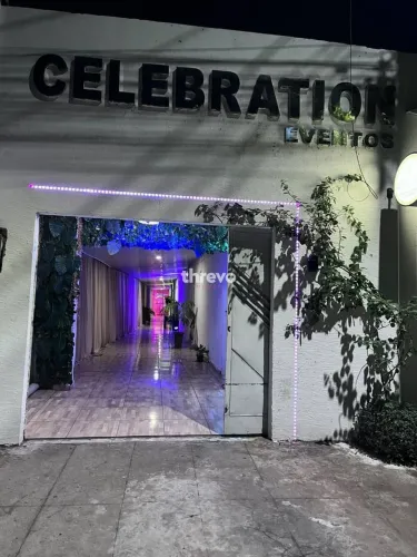 Casa com espaço de festas completo, espaço kids e 2 dormitórios à venda, 710 m² por R$ 780