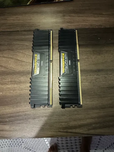 Memoria DDR4 16GB (2x8GB)