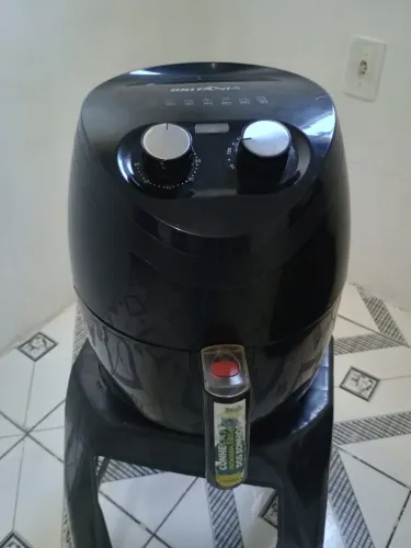 Vende-se um air fryer