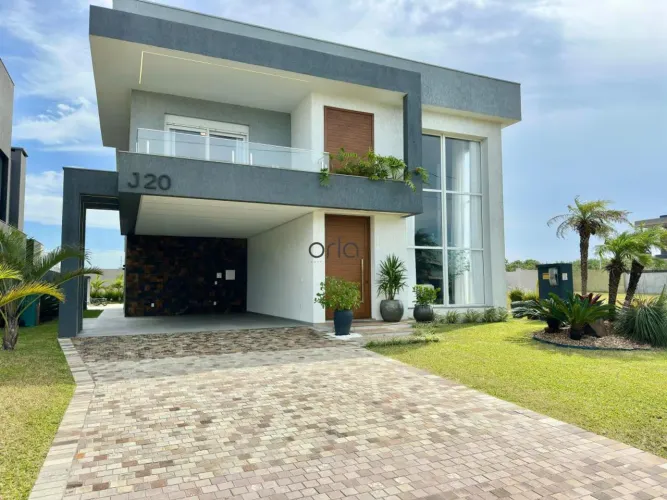 Casa mobiliada com piscina e 05 suítes à venda - Condomínio Costa Serena REF: