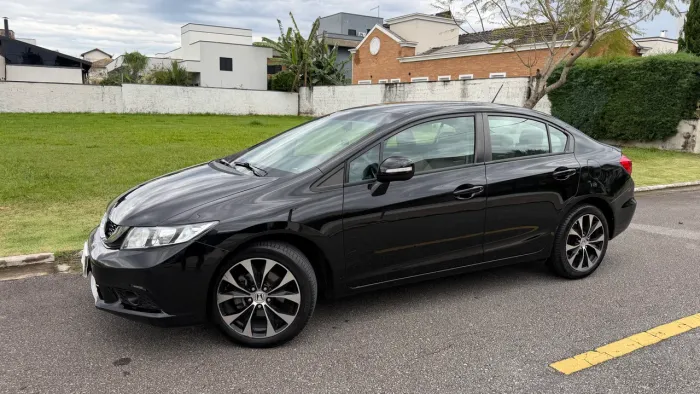 Honda Civic Sedan LXR 2.0 Flexone 16V Aut. 4P 2016