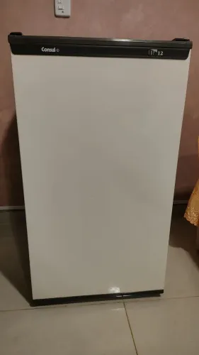 Frigobar Consul modelo CRC12