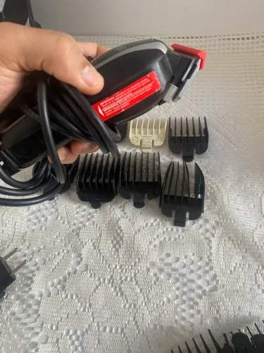 Máquina de corte whal muito nova