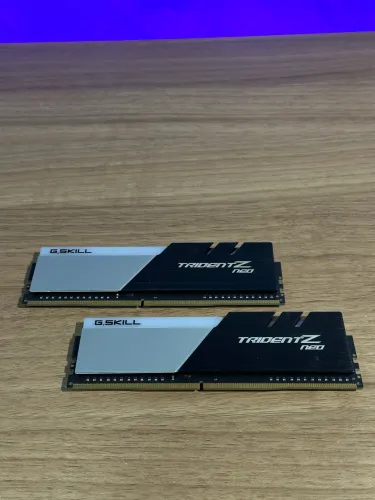 Memória RAM G.Skill RGB 16GB (2x8GB) DDR4 3600MHz (Usada)