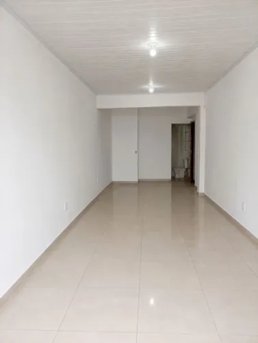 OPORTUNIDADE! Loja Comercial na Etapa A por Apenas R$ 3.000 - Pronta para Trabalhar<br><br>
