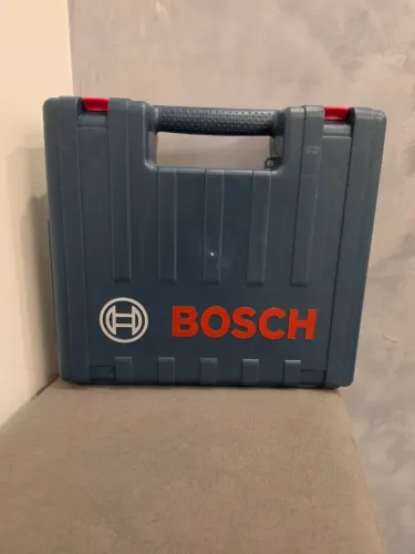Bosch Martelete Perfurador GBH 2-24 D 820W 220V com maleta