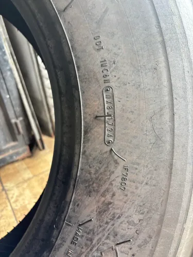 Pneus 275 recapado com nossa garantia de 30 dias