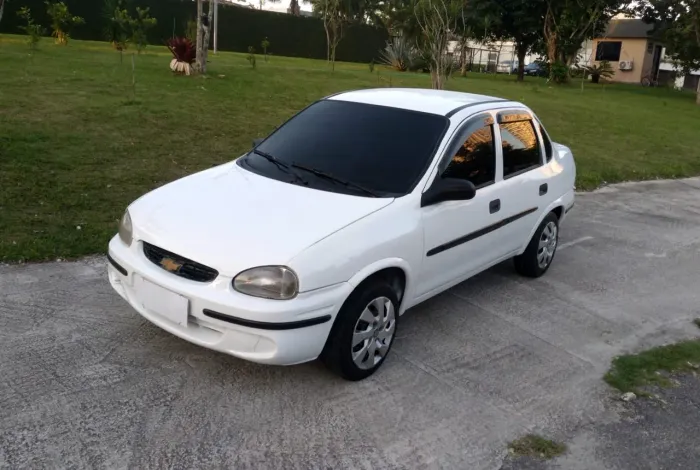 Chevrolet Corsa Sedan 1.0 MPFI 8V 71cv 4P 2003