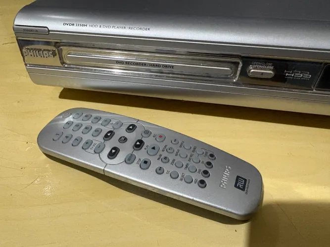 DVD Philips RW com Defeito