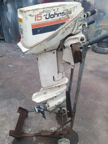 VENDE- SE MOTOR JHONSON 15HP