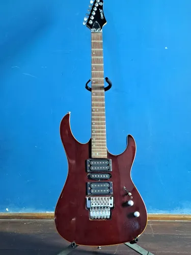 Guitarra Groovin New York Series