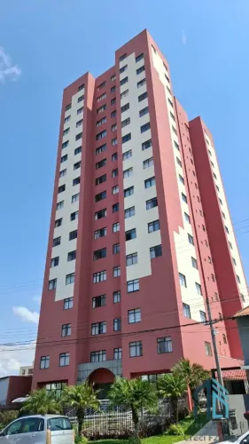Apartamento ensolarado a venda, 03 quartos, vaga coberta, no Bacacheri em Curitiba - PR