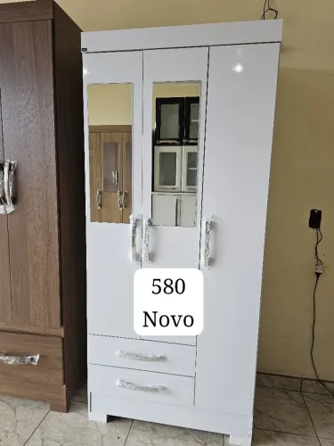 Guarda Roupa de Solteiro novo