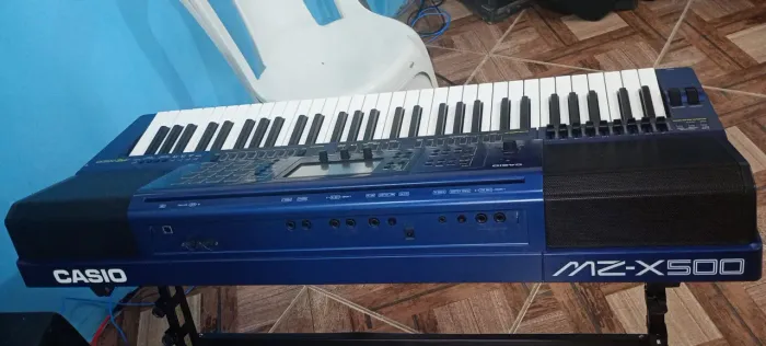 Teclado musical mzx 500  leia o anúncio 