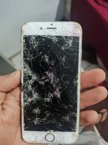 Vendo iPhone 6s para retirada de peças