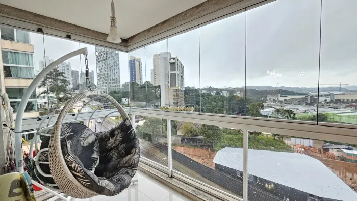 Apartamento de alto padrão localizado no renomado Condomínio Cenarium, no Ecoville.