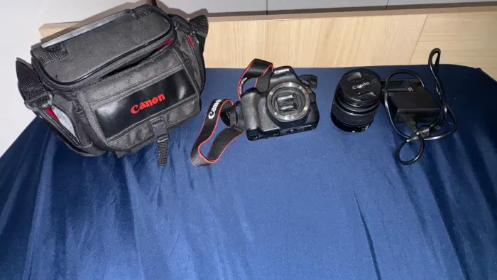 Câmera Canon Sl2