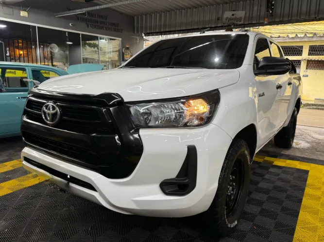 Toyota Hilux CD 4X4 2.8 Diesel Mec. 2022