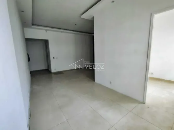 Sala : / Comercial / Centro