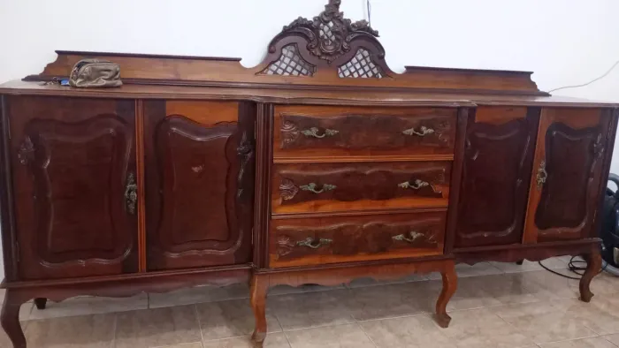 MOVEIS DE MADEIRA MACIÇA - ANTIQUÁRIO