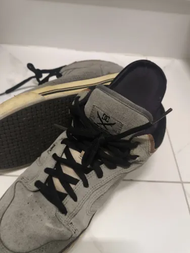 Tênis DC Shoes ? Camurça, Usado