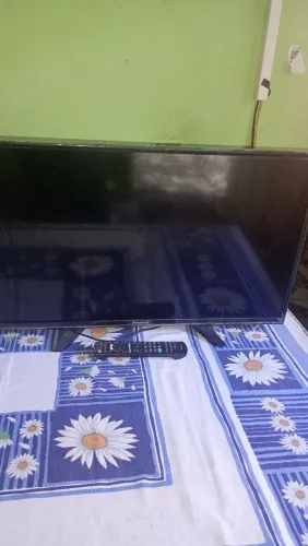 Tv Panasonic 32 polegadas só ajeitar o led quero 100