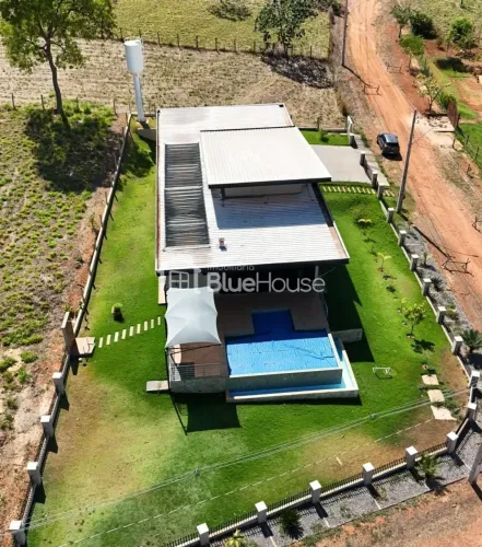Chácara em Condomínio com 4 Quartos sendo 4 Suítes, em alto padrão de acabamento no Monte 