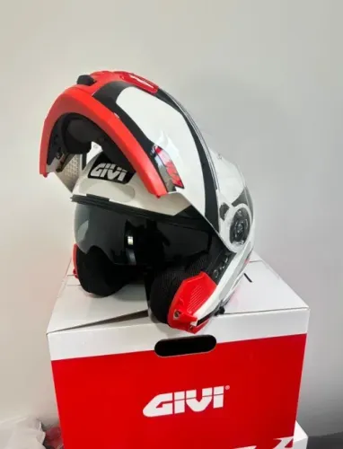 CAPACETE GIVI - TAM.60 ARTICULADO COM ÓCULOS , TENHO 02 PEÇAS NA CAIXA