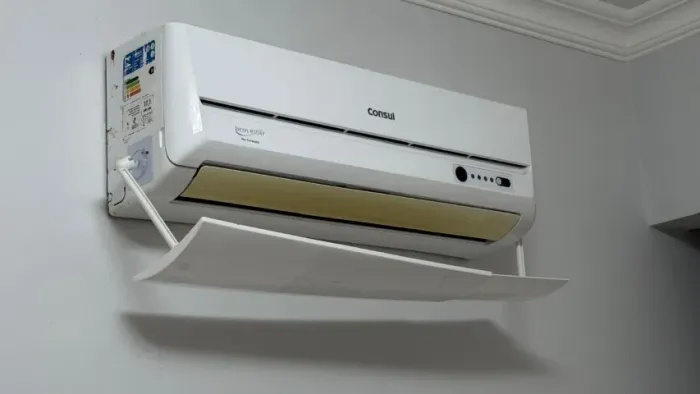 Ar Split Consul Bem Estar 9000 BTUs 220V Só Frio - Para conserto/Vazamento de gás