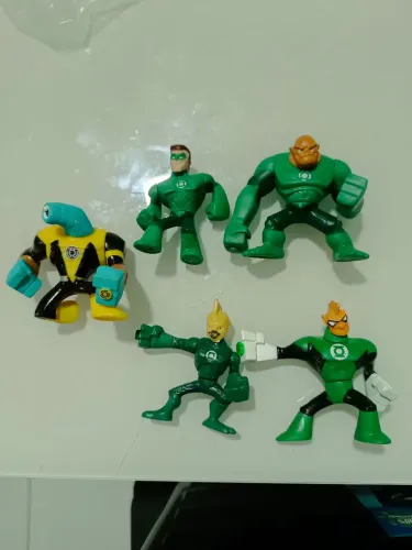 DC ACTION LEAGUE - Lanternas Verdes