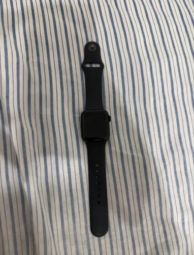 apple watch SE 2