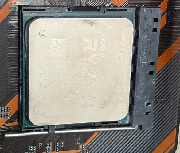 AMD Ryzen 5600 com Radiador