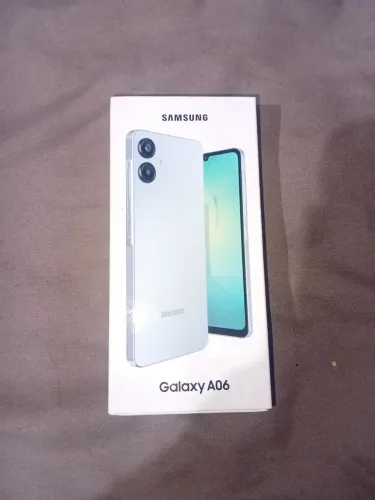 Samsung A06- 3 meses de uso.