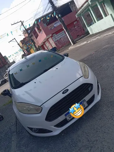Ford Fiesta 1.5 16V Flex Mec. 5P 2015