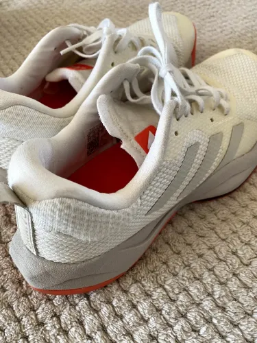 Tênis feminino- ADIDAS
