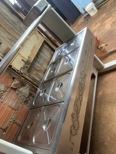 Vende-se Cuba fria e quente 