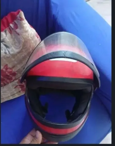 Vendo capacete San Marino