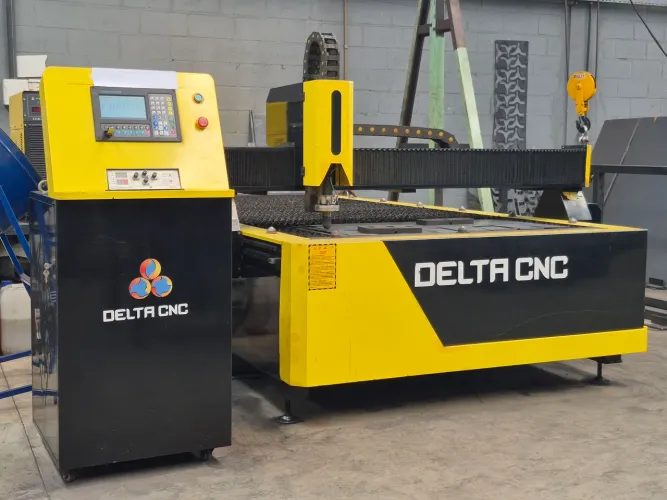 Maquina de corte plasma Delta cnc
