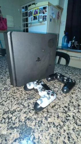 Ps4 slim