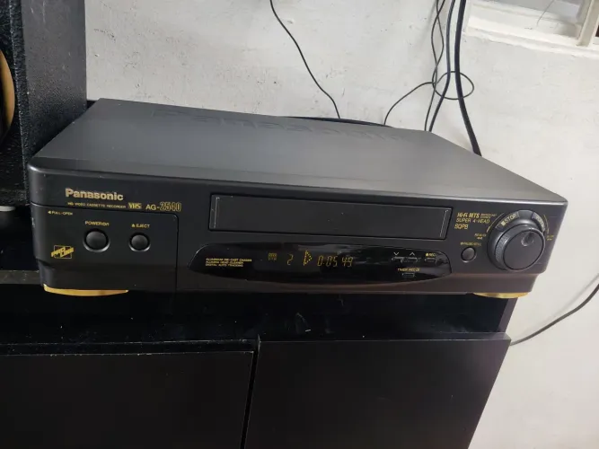 Vídeo cassete estéreo Panasonic aparelho grande