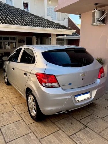 Chevrolet Onix JOY Hatch 1.0 8V Flex Mec. 4P 2018