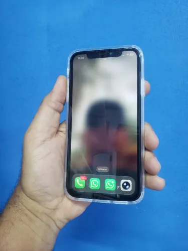 iPhone 11 impecável
