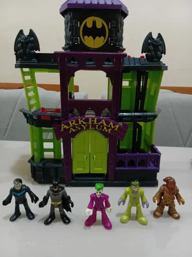 imaginext dc super friends arkham asylum